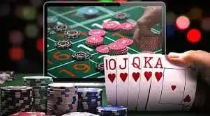 Antarmuka aplikasi mau77 menampilkan menu utama dengan pilihan permainan slot dan pasar olahraga